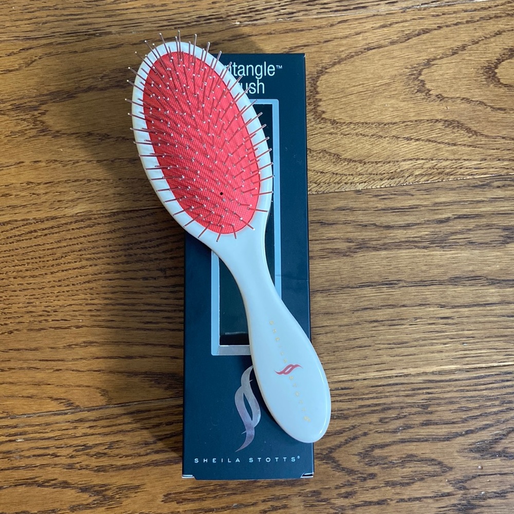 Shelia Stotts Luxury untangle brush